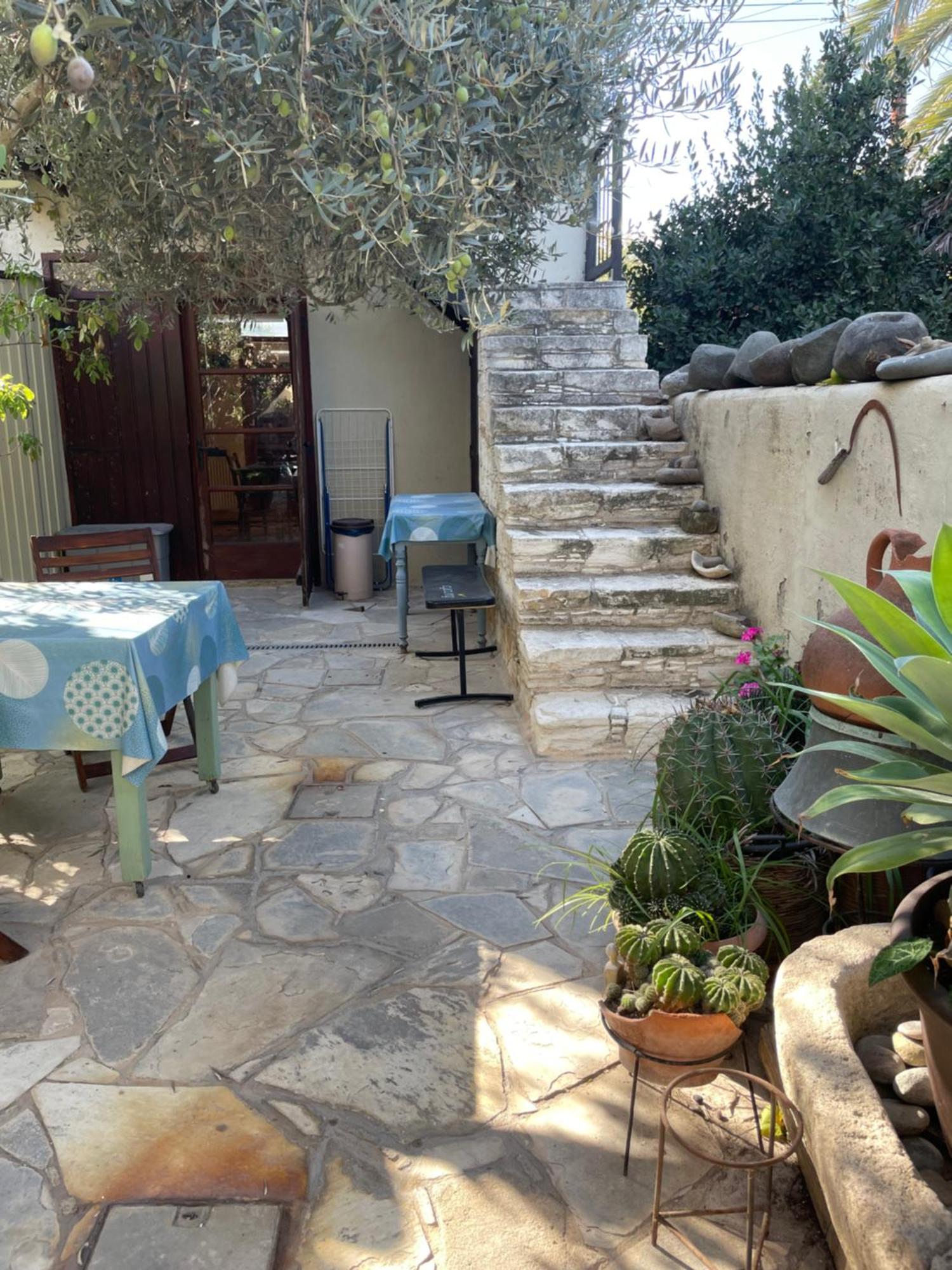 Avli-The Courtyard Hotel Nikosia Bagian luar foto
