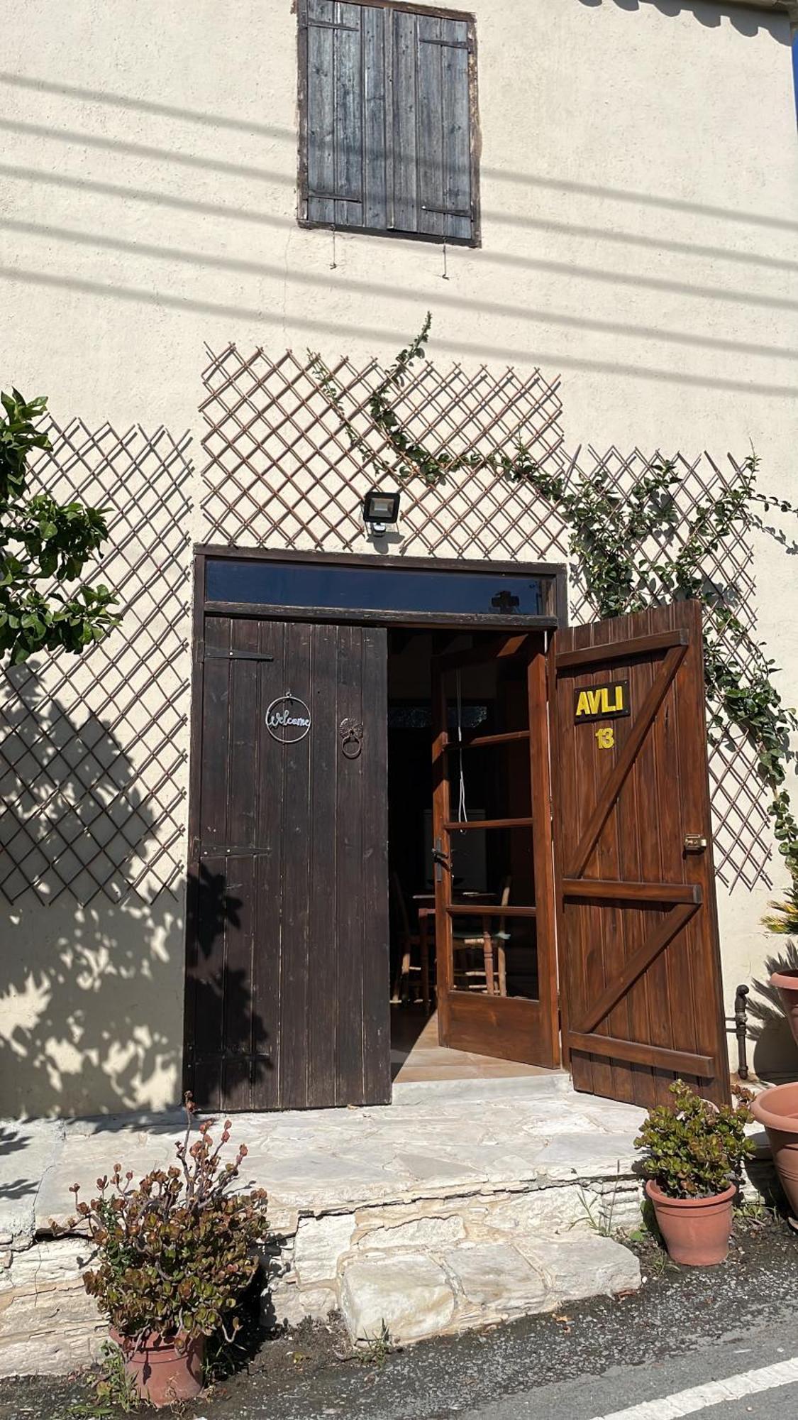 Avli-The Courtyard Hotel Nikosia Bagian luar foto